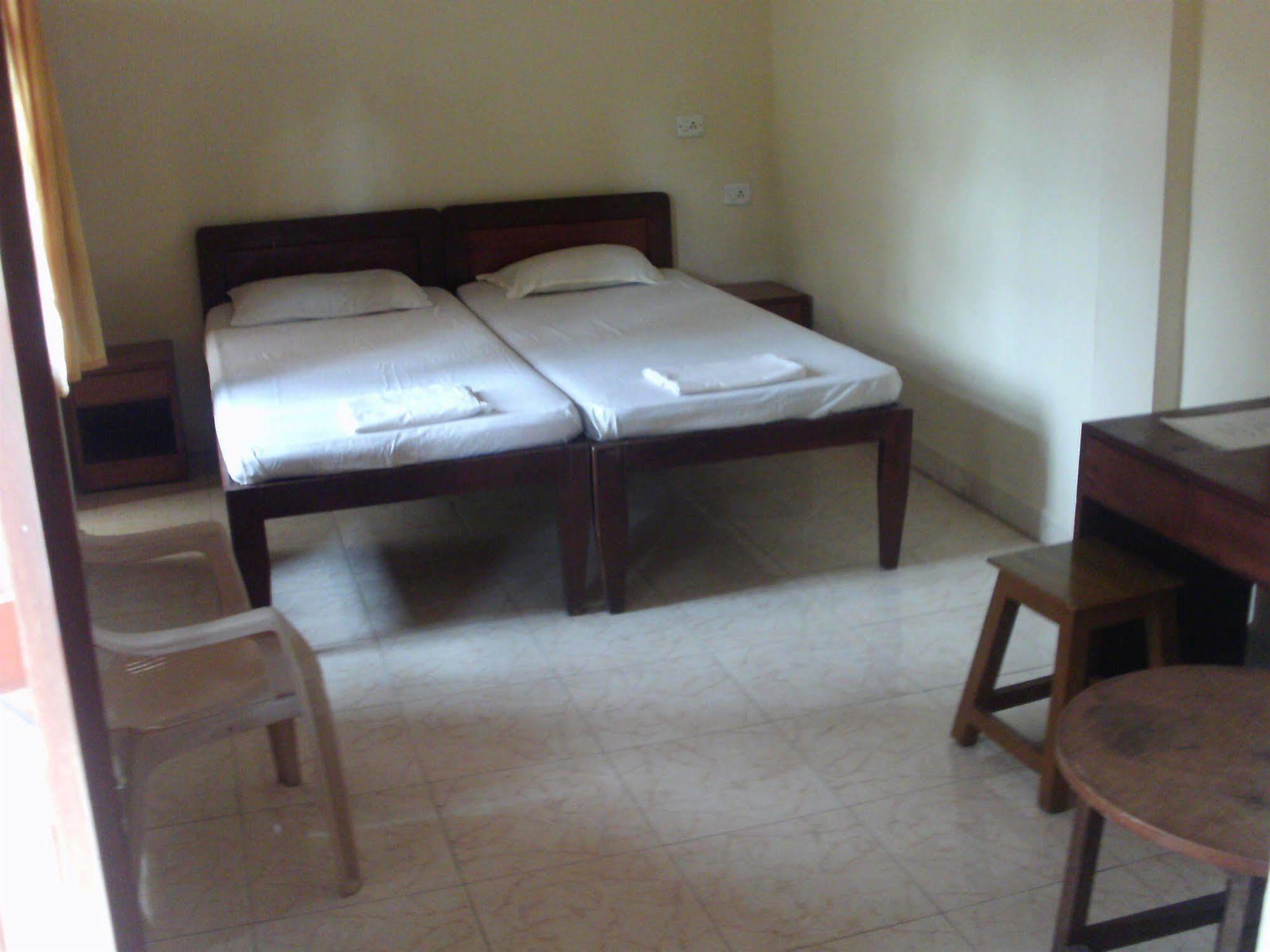 Palmgrove Residency Hotel Cavelossim Kültér fotó