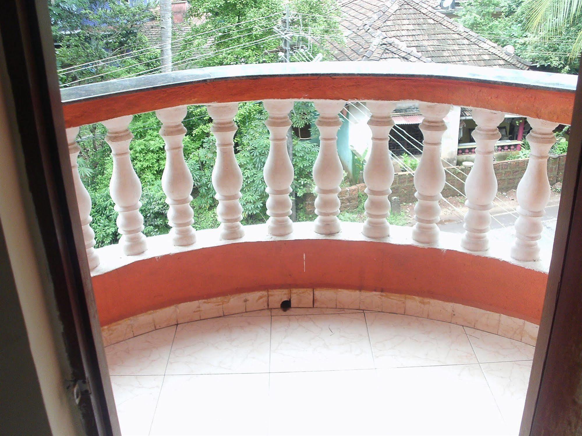 Palmgrove Residency Hotel Cavelossim Kültér fotó